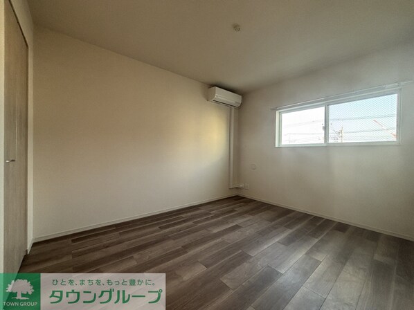 GREEN GABLES FAMIRIA Bの物件内観写真